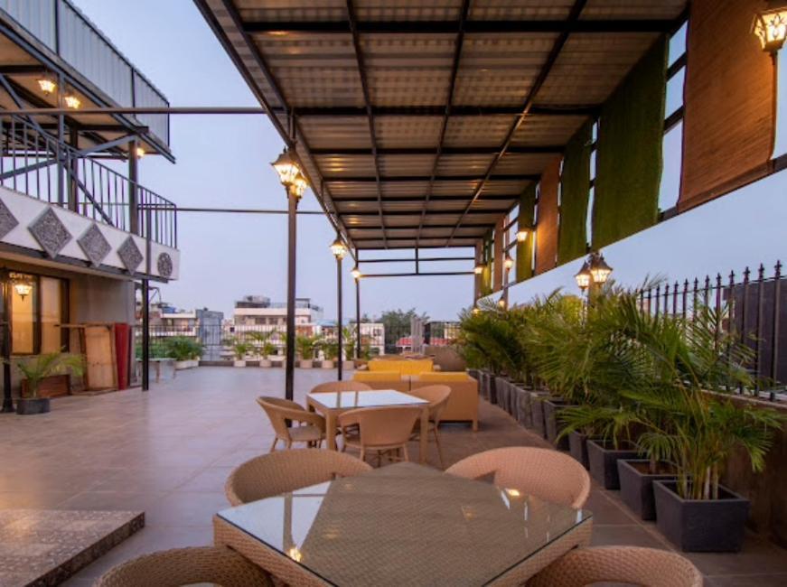 Hotel Imperial Park Sector 45 구르가온 외부 사진