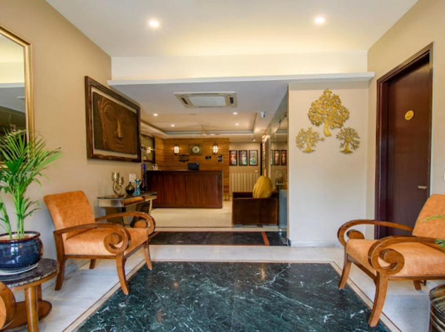 Hotel Imperial Park Sector 45 구르가온 외부 사진